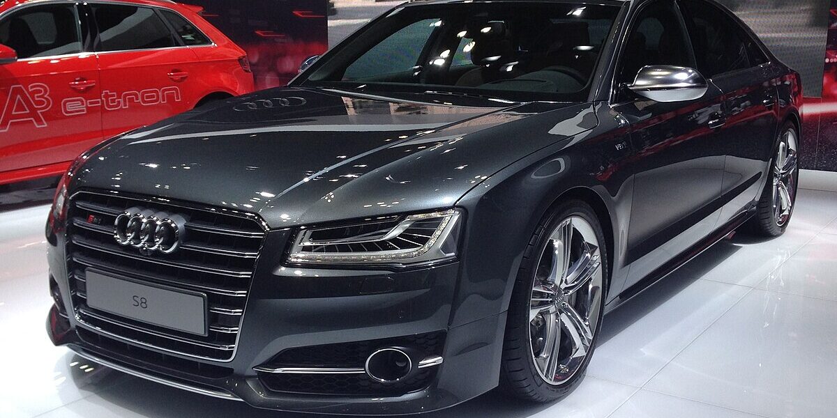 Audi S8