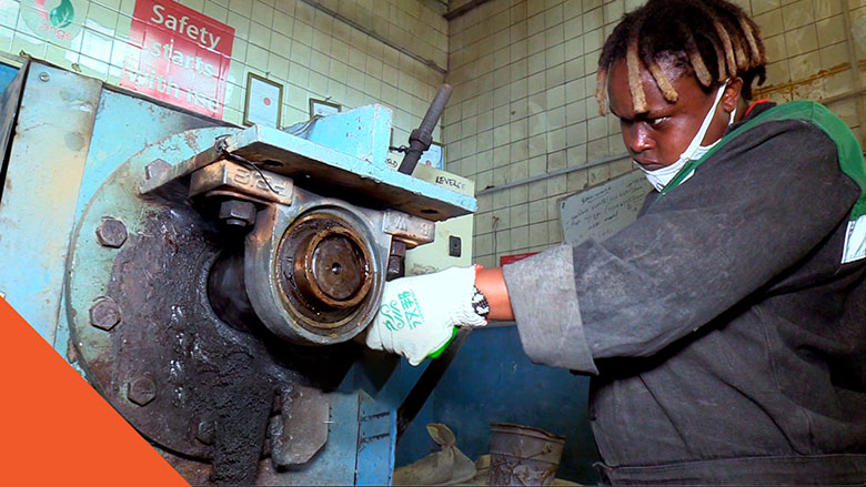 Battling Kenya’s Plastic Waste: Young Kenyan Woman is Transforming Waste into Sustainable and Affordable Building Materials