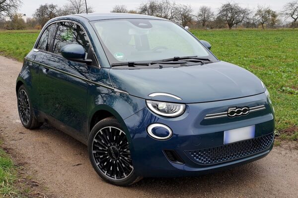 Fiat 500e Hatchback 42 kWh