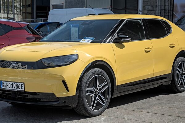 Ford Capri Extended Range RWD