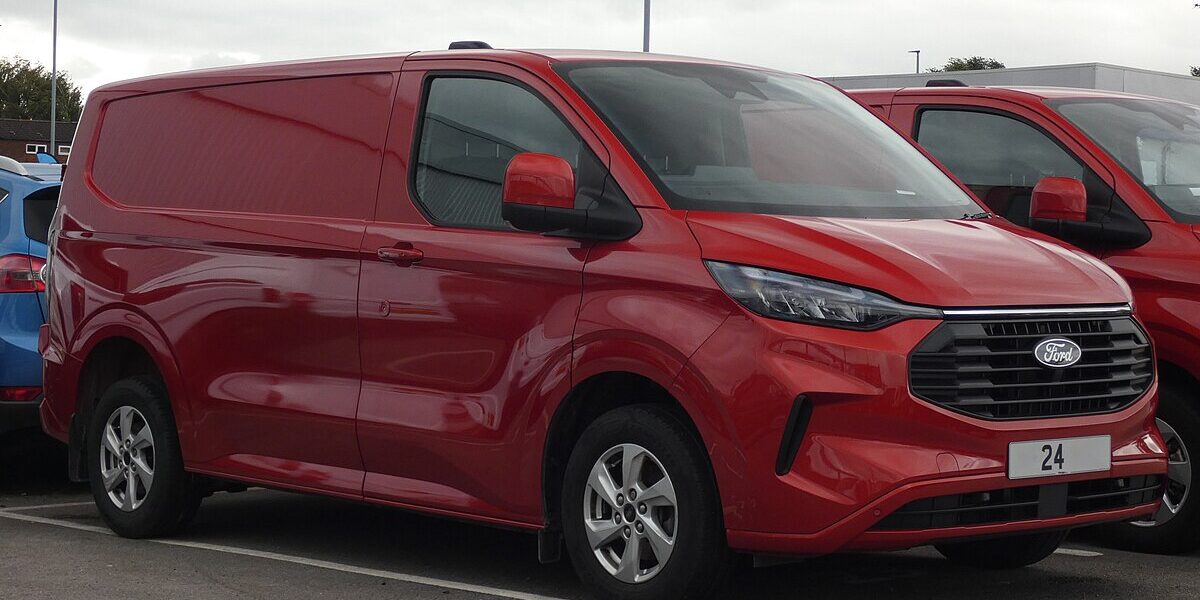 Ford e-Tourneo Custom L2 210 kW