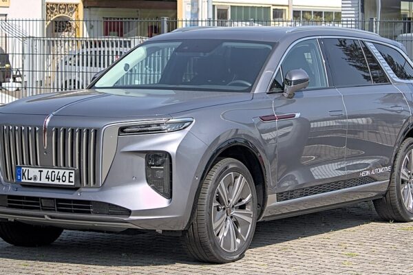 Hongqi E-HS9 84 kWh