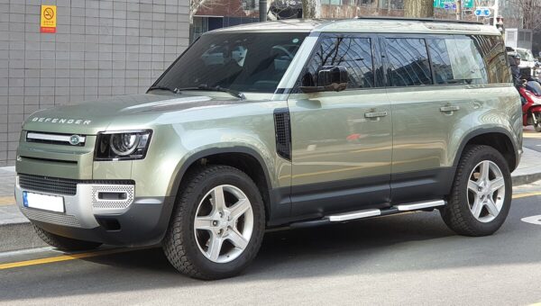Land Rover Defender 110 MHEV