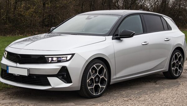 Opel Astra Sports Tourer Electric