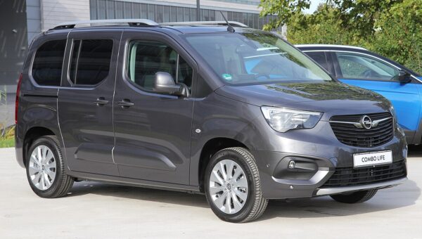 Opel Combo-e Life XL 50 kWh