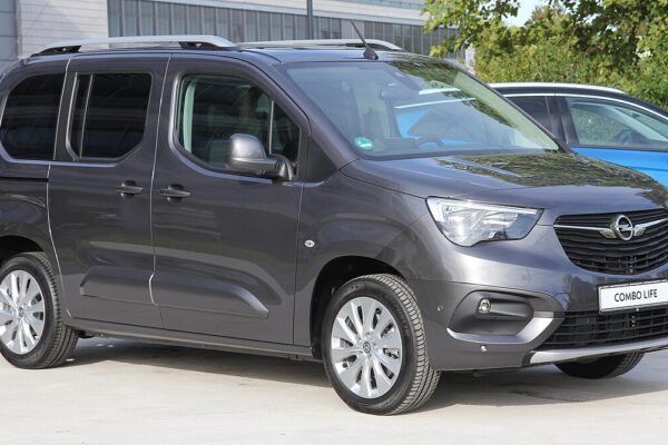 Opel Combo-e Life XL 50 kWh