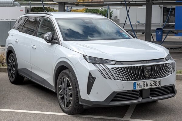 Peugeot e-Traveller L3 75 kWh