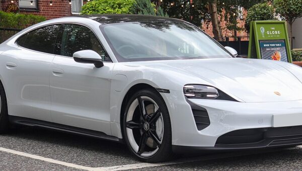 Porsche Taycan Turbo Sport Turismo