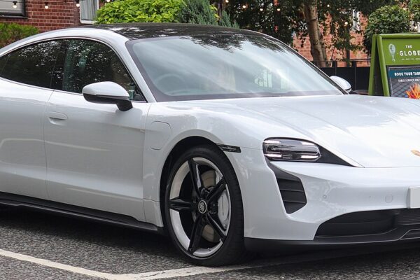 Porsche Taycan Turbo Sport Turismo