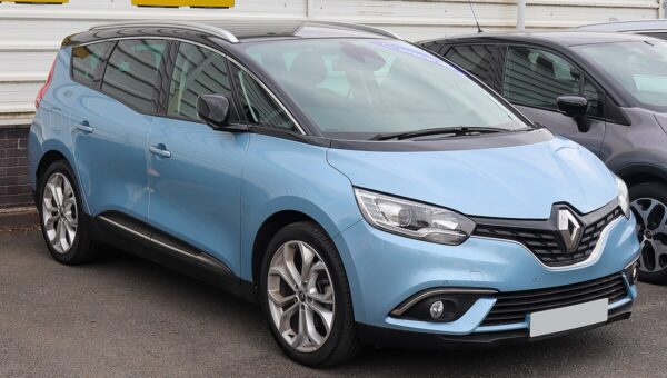 Renault Scenic E-Tech EV87 220hp