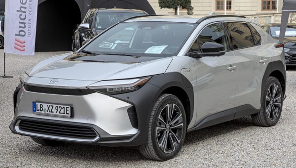 Toyota bZ4X FWD