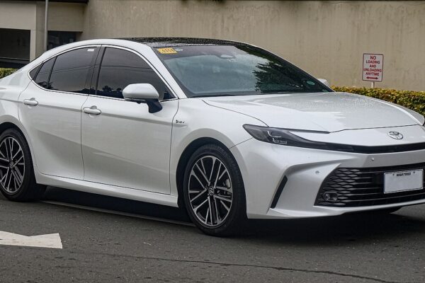 Toyota Camry HEV FF LE/SE/XLE/XSE