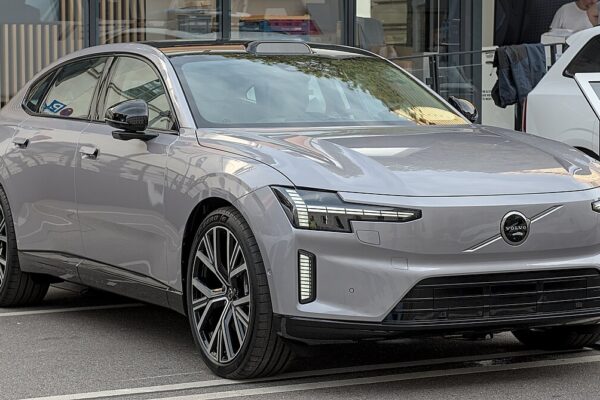 Volvo ES90 Twin Motor Performance (MY26)