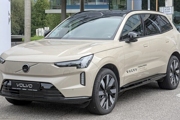 Volvo EX90 Twin Motor Performance (MY24-26)