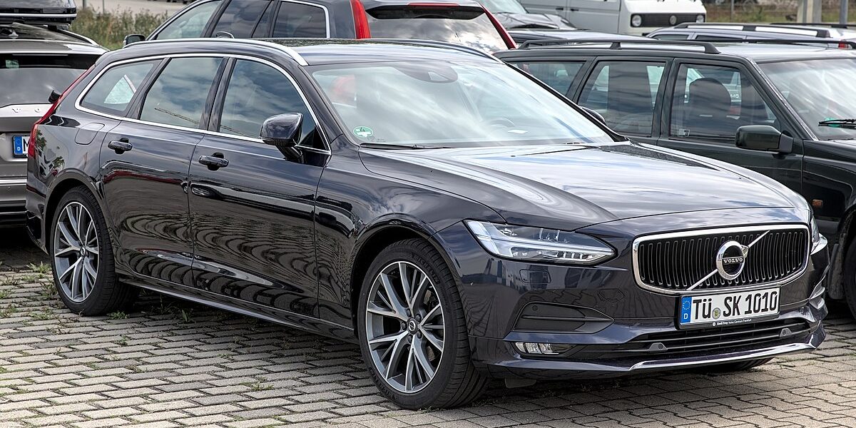 Volvo V90CC B6 AWD